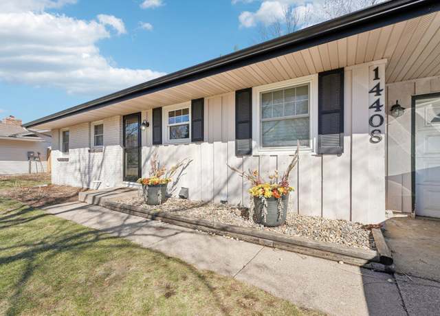 Property at 14408 Gladiola Ct, Apple Valley, MN 55124, 3 beds, 2 baths