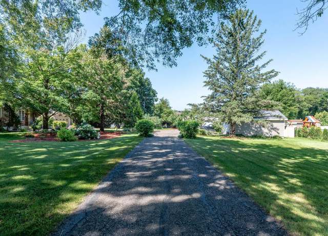 Property at 20206 Monks Ave, Mankato, MN 56001, 5 beds, 3 baths