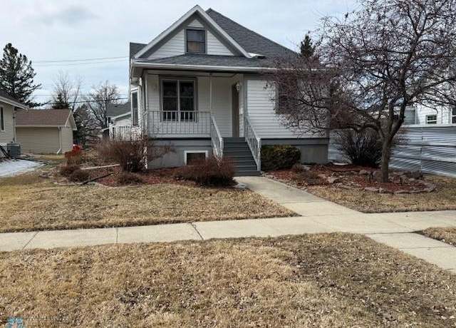 Property at 315 8th St N, Breckenridge, MN 56520, 3 beds, 3 baths