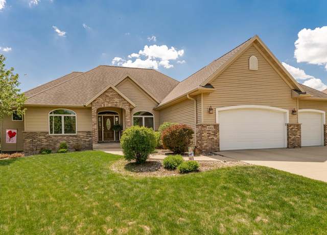 Property at 3262 Jade Ct NE, Rochester, MN 55906, 4 beds, 3 baths