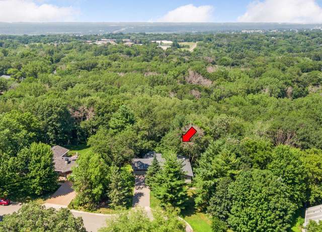 Property at 500 Summit Ln, Burnsville, MN 55337, 3 beds, 2 baths