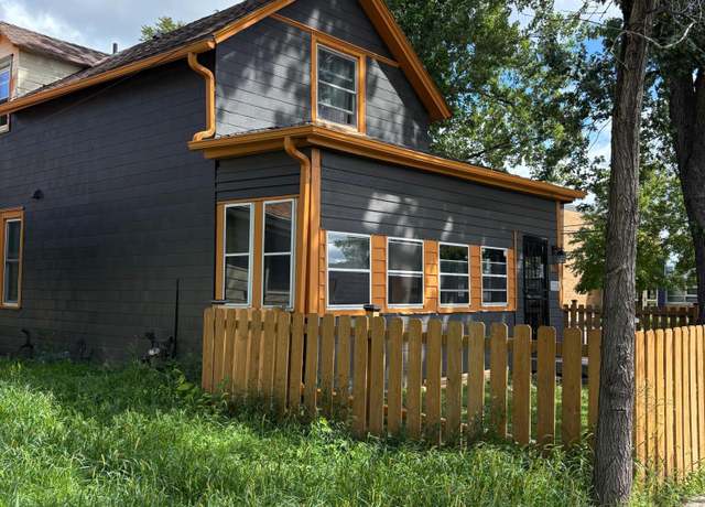 Property at 861 Saint Anthony Ave, Saint Paul, MN 55104, 3 beds, 2 baths