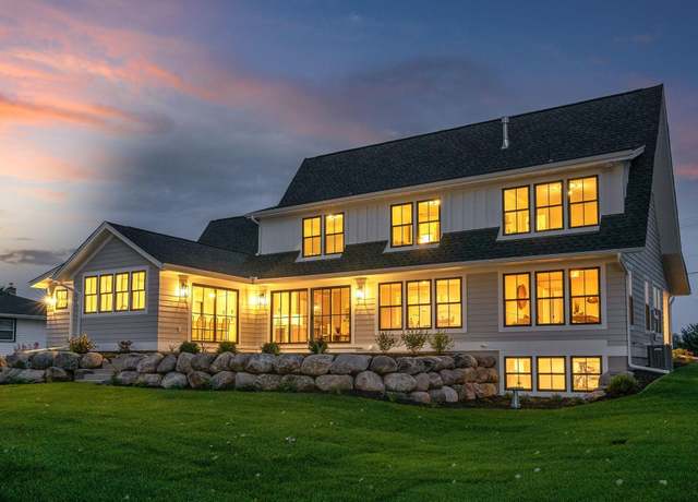 Property at 7037 Lamotte Dr, Centerville, MN 55038, 4 beds, 4 baths