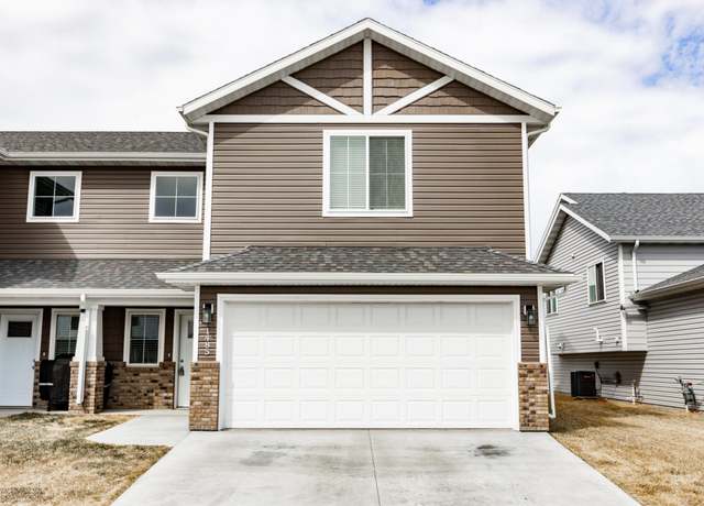 Property at 1485 68th Ave S, Fargo, ND 58104, 3 beds, 3 baths