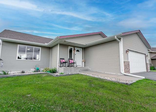 Property at 1871 Cypress Trl, New Richmond, WI 54017, 4 beds, 2 baths