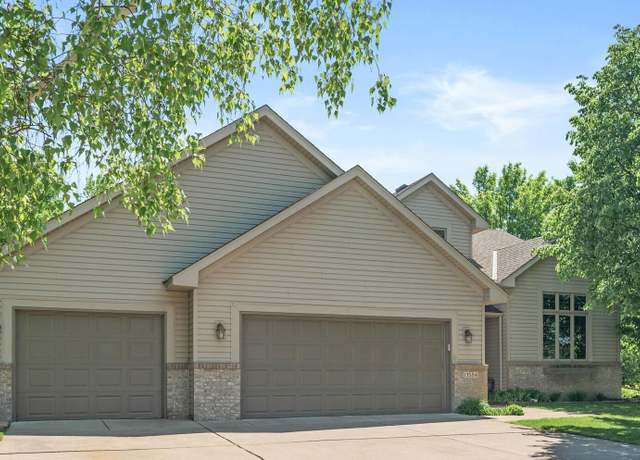 Property at 13584 Aspen Dr, Rogers, MN 55374, 5 beds, 4 baths