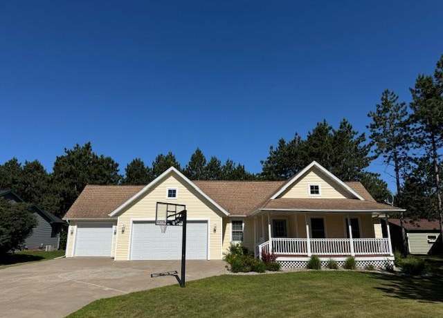 Property at 313 Ravilla Ave, Staples, MN 56479, 4 beds, 4 baths