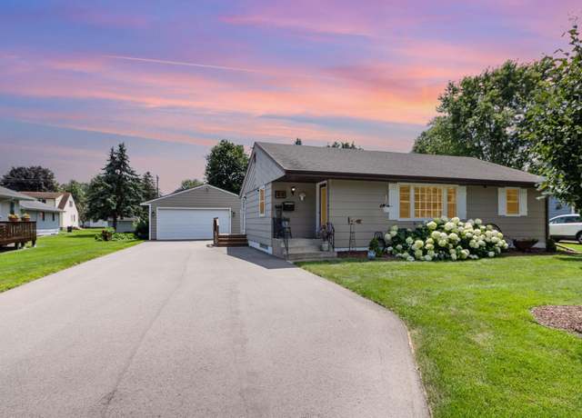 Property at 28 Spruce St, Farmington, MN 55024, 3 beds, 2 baths