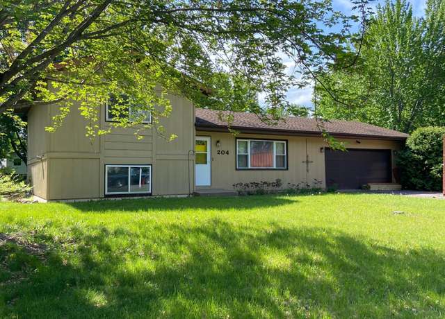 Property at 204 8th St N, Sartell, MN 56377, 4 beds, 2 baths