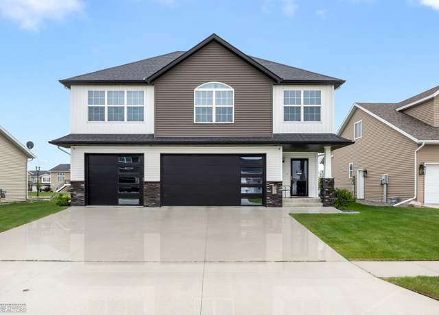 Property at 3112 Foxtail Dr E, West Fargo, ND 58078, 4 beds, 3 baths