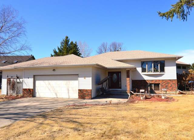 Property at 4 Greenhaven Bay, Faribault, MN 55021, 3 beds, 3 baths