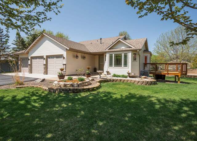 Property at 14382 Tungsten Way NW, Anoka, MN 55303, 4 beds, 2 baths