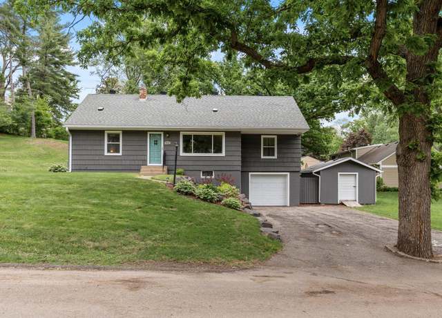 Property at 4916 Arlington Dr, Minnetonka, MN 55343, 4 beds, 2 baths