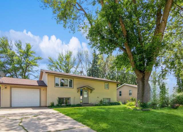 Property at 1101 Mitchell Dr, Faribault, MN 55021, 4 beds, 2 baths