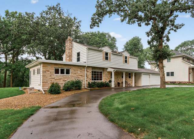 Property at 2685 Valley View Ln, New Brighton, MN 55112, 3 beds, 2 baths