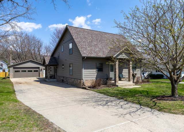 Property at 930 Winona St SE, Chatfield, MN 55923, 4 beds, 2 baths