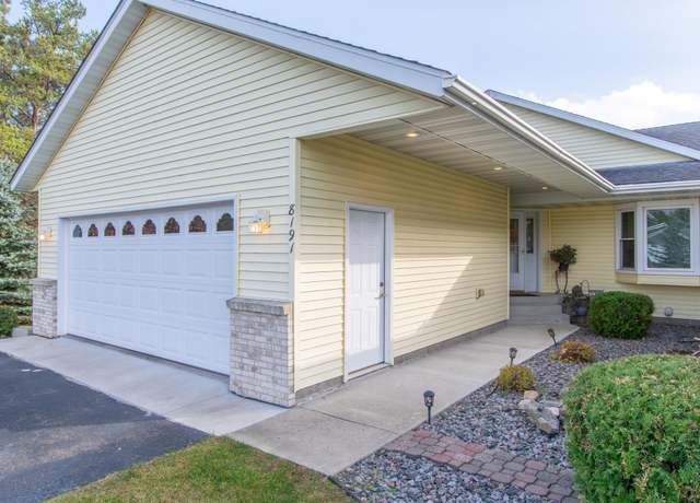 Property at 8191 Hinckley Ct, Baxter, MN 56425, 4 beds, 3 baths
