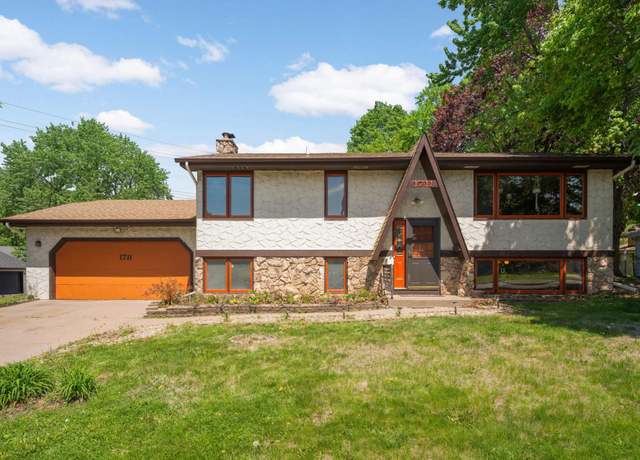 Property at 1711 41st Ave NE, Columbia Heights, MN 55421, 3 beds, 2 baths