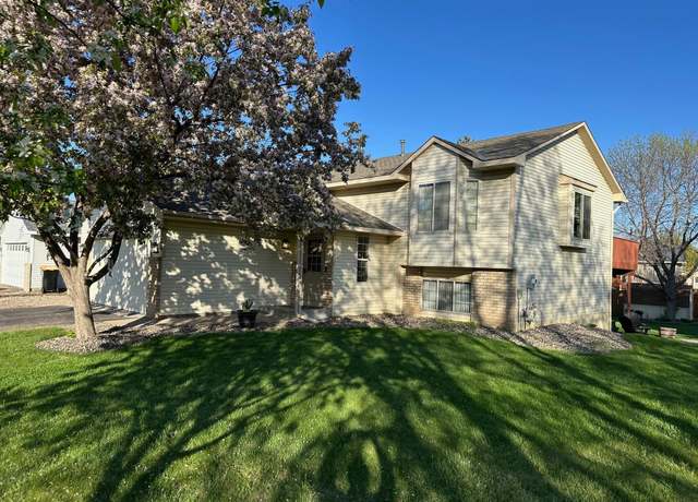 Property at 1326 Primrose Ln, Shakopee, MN 55379, 4 beds, 3 baths