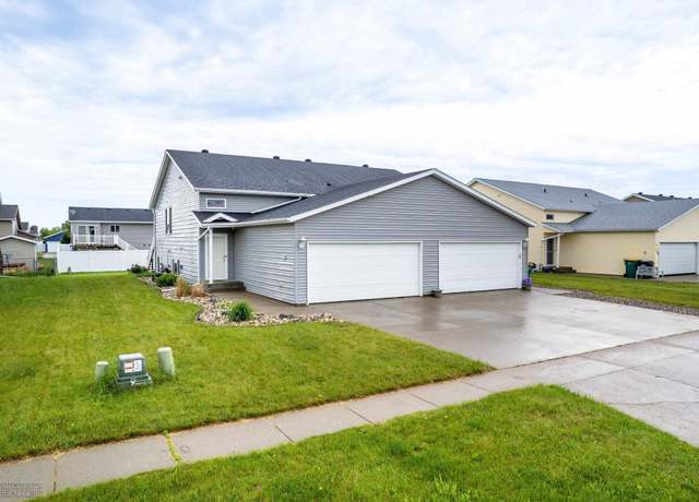 Property at 1131 38 1/2 Ave W, West Fargo, ND 58078, 3 beds, 2 baths