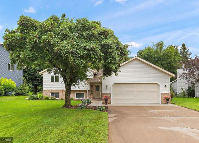 Property at 1388 Dorland Rd S, Maplewood, MN 55119, 4 beds, 3 baths