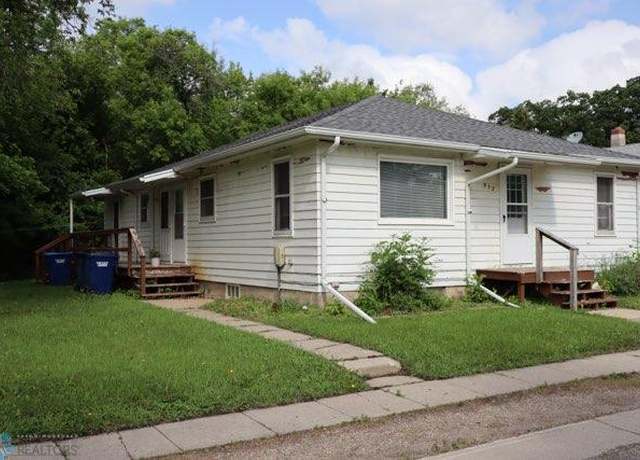 Property at 512 Kempel Dr, Lisbon, ND 58054, 4 beds, 2 baths