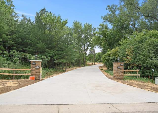 Property at 9450 S Robert Trl, Inver Grove Heights, MN 55077