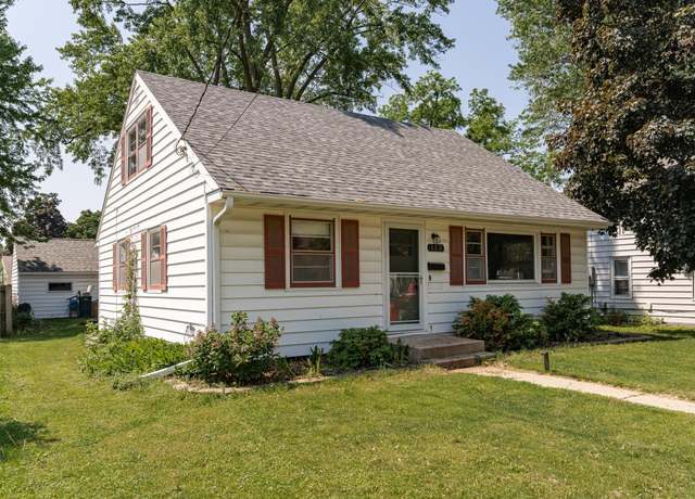 Property at 112 12th St NW, Rochester, MN 55901, 4 beds, 2 baths