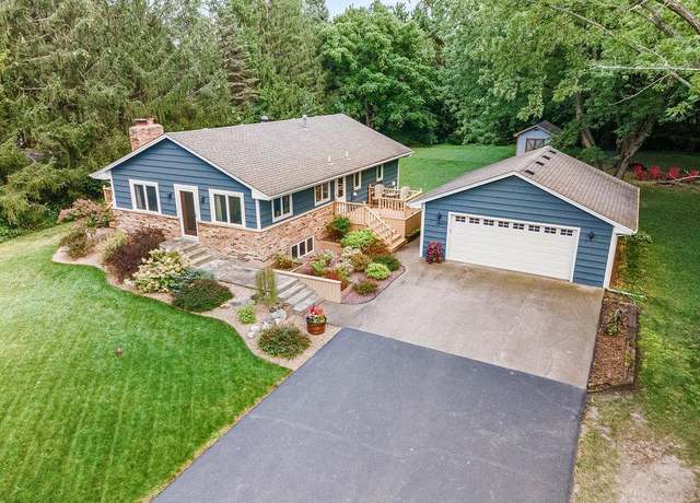 Property at 28477 Jocelyn Ave, Chisago City, MN 55013, 3 beds, 2 baths