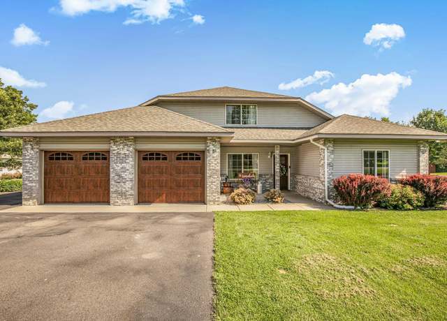 Property at 2315 13th St NE, Sauk Rapids, MN 56379, 3 beds, 2 baths