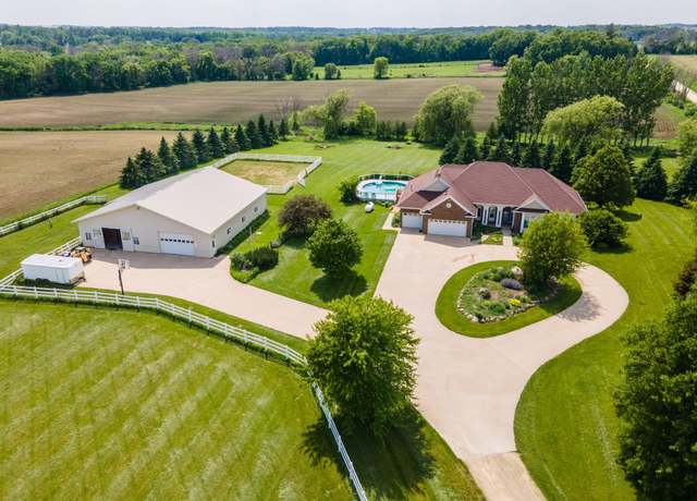 Property at 62539 185th Ave, Dodge Center, MN 55927, 4 beds, 4 baths