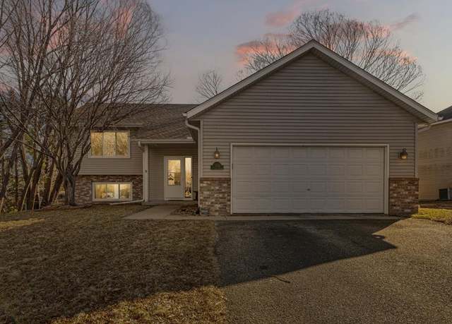 Property at 2201 Valley Dr, Northfield, MN 55057, 5 beds, 3 baths