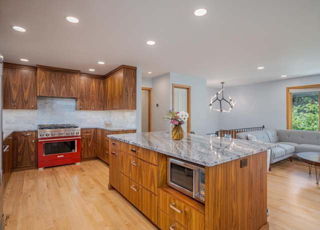 Property at 2976 Patton Rd, Roseville, MN 55113, 5 beds, 2 baths