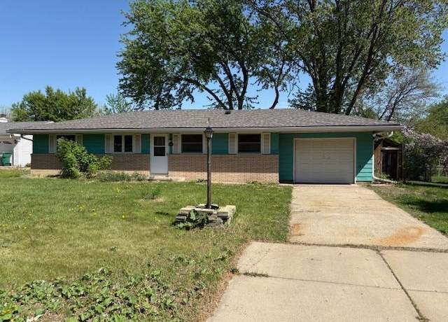 Property at 10917 Southview Dr, Burnsville, MN 55337, 3 beds, 1 bath