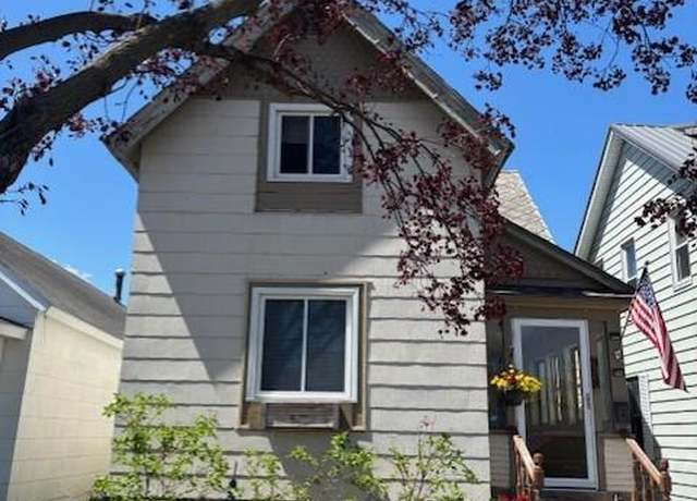 Property at 319 Chatfield St, Winona, MN 55987, 3 beds, 1 bath