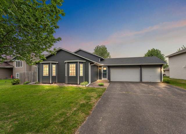 Property at 804 Heritage Trl, Belle Plaine, MN 56011, 4 beds, 3 baths