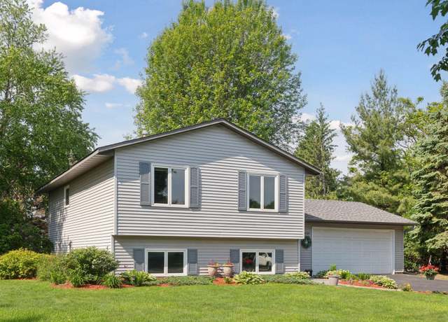 Property at 10464 Devonshire Pl, Eden Prairie, MN 55347, 4 beds, 2 baths