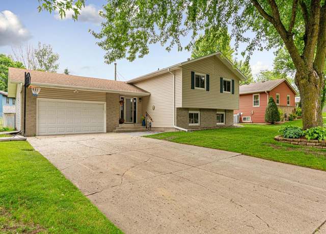 Property at 2115 3rd Ave NE, Owatonna, MN 55060, 4 beds, 2 baths