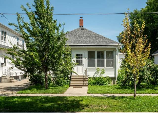 Property at 1137 11th St N, Fargo, ND 58102, 4 beds, 2 baths