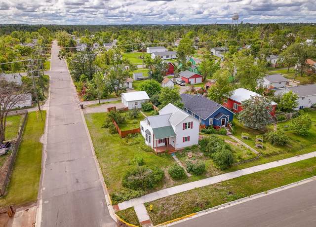 Property at 1101 Mississippi Ave NW, Bemidji, MN 56601, 3 beds, 2 baths
