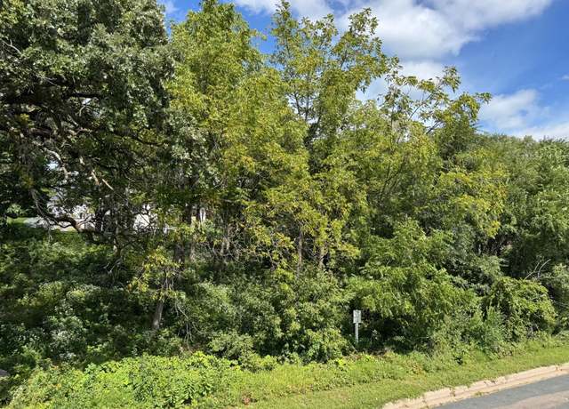 Property at 1634 River Shore Dr, Hastings, MN 55033
