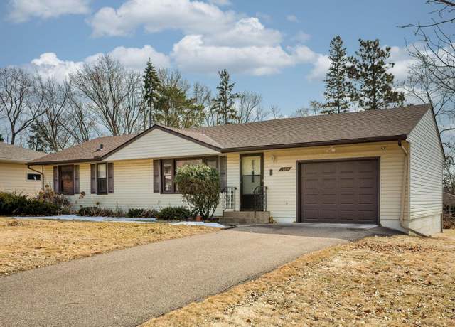 Property at 3104 31st Ave NE, Saint Anthony, MN 55418, 3 beds, 1 bath