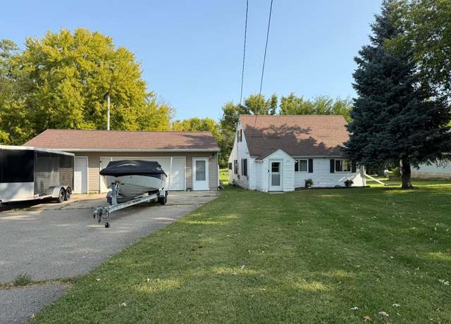 Property at 513 E 11th St, Albert Lea, MN 56007, 2 beds, 1 bath