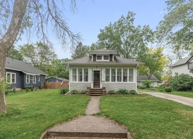 Property at 109 S Dallas St, River Falls, WI 54022, 2 beds, 1 bath