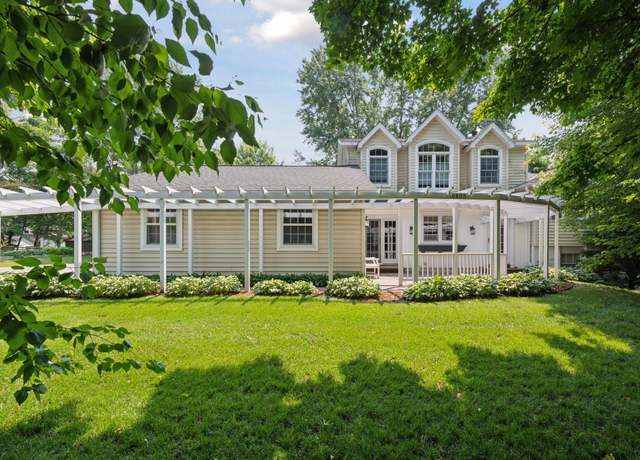 Property at 18805 Azure Rd, Deephaven, MN 55391, 3 beds, 3 baths