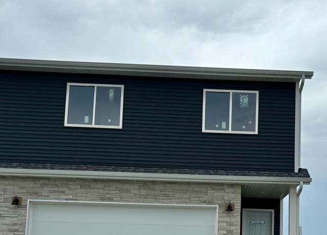 Property at 129 Pine Ave, Mapleton, ND 58059, 4 beds, 3 baths