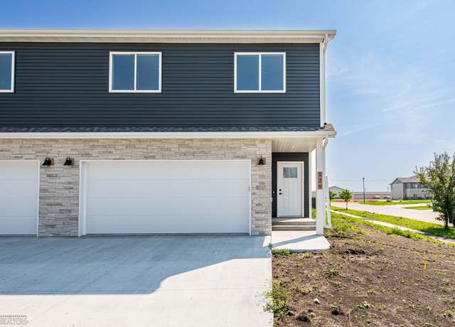 Property at 129 Pine Ave, Mapleton, ND 58059, 4 beds, 3 baths