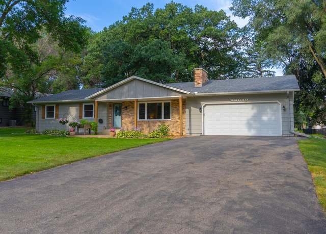 Property at 20829 Iteri Ave, Lakeville, MN 55044, 4 beds, 2 baths
