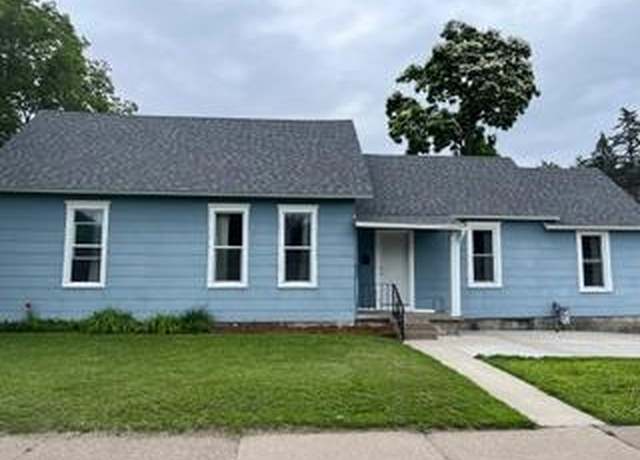 Property at 626 Wilson St, Winona, MN 55987, 4 beds, 1 bath