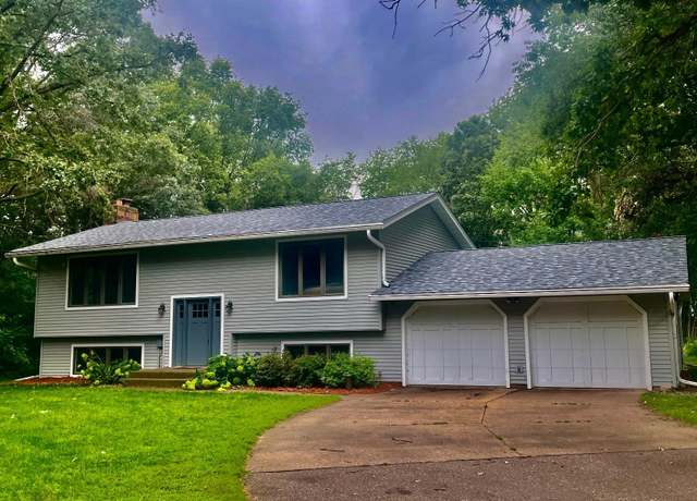 Property at 1860 146th St, New Richmond, WI 54017, 3 beds, 2 baths